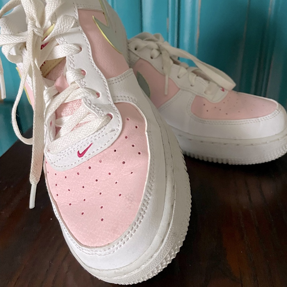 Adorable MUST HAVE Nike Air-Force One